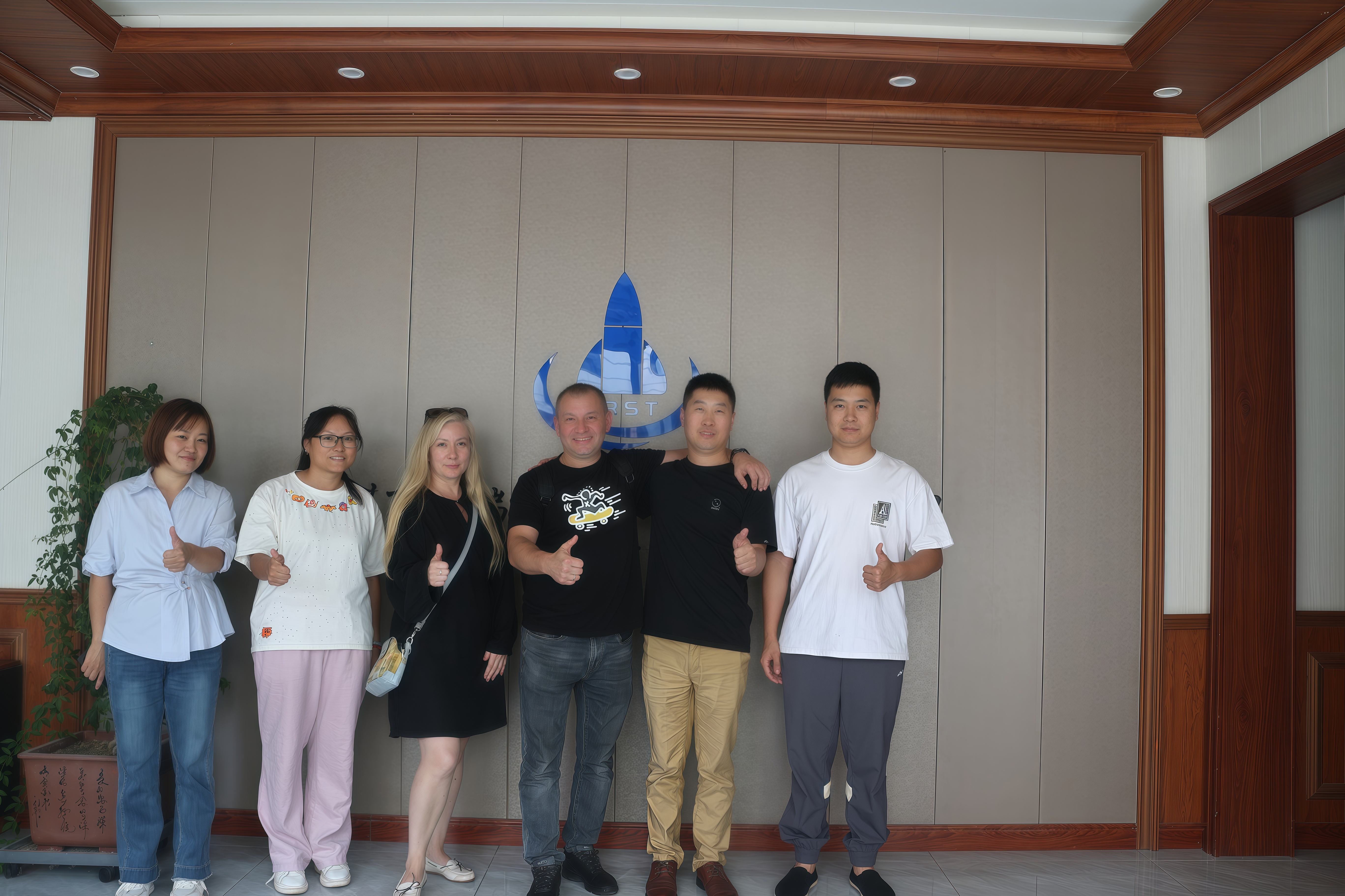 俄罗斯木业企业到访普瑞斯特，共拓UV固化技术合作新篇章 &mdash;&mdash;定制化方案破解寒带木材固化难题，彰显国际竞争力